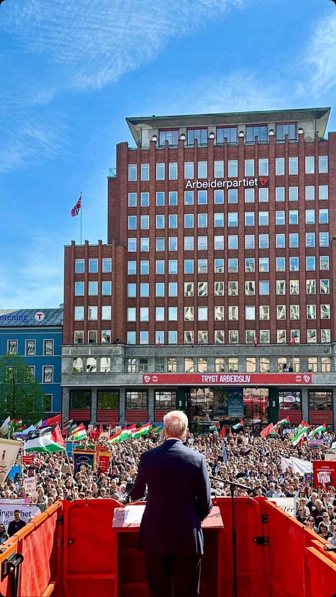 Ikke ett eneste norsk flagg blant publikum 🤷🏻‍♂️