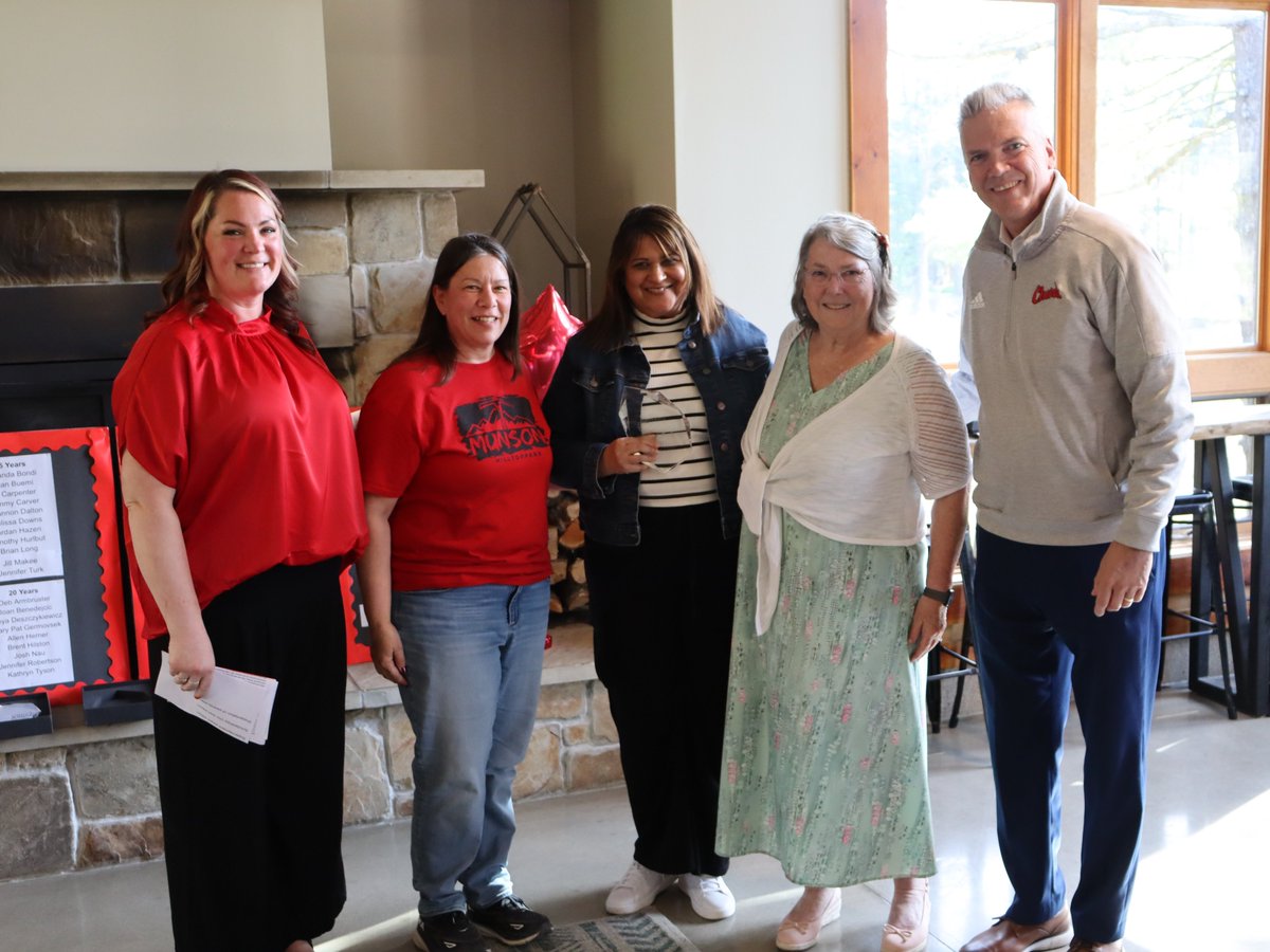The Chardon Education Association proudly presented the 2025 Friend of Education Award to longtime Chardon educator Frances Donahue at its annual recognition dinner. Thank you Mrs. Donahue for your continued support and lasting impact on our school community. #WeAreChardon