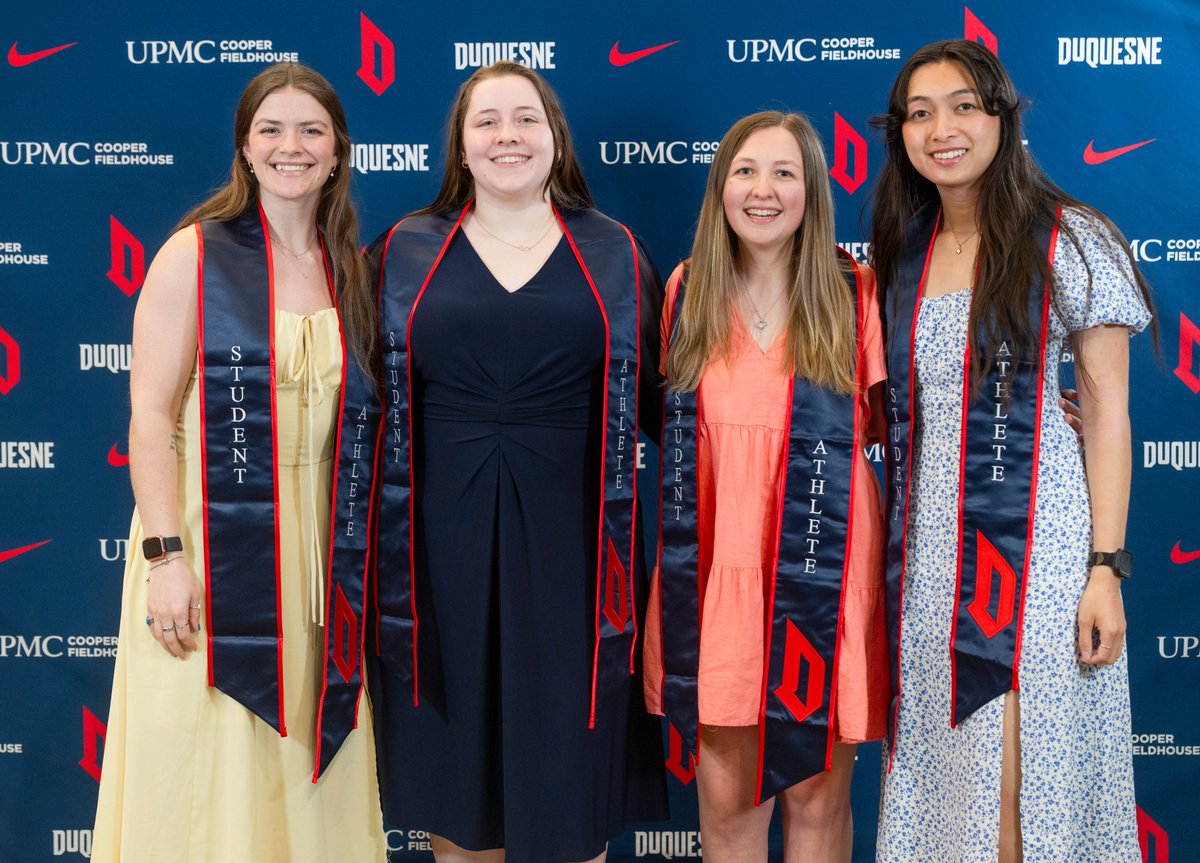 Celebrating our seniors at the DUKES! Awards 💙❤️