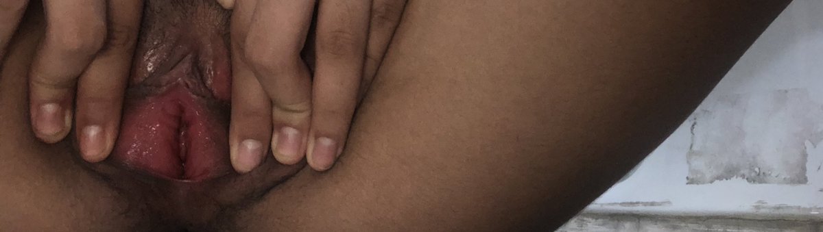 Daniel038182705's tweet photo. Mi amiga quiere que la sigan..quiere vender contenido vídeo llamadas a muy buen precio...+57 300 4879750 gente seria https://t.co/YZtP9hUKB1