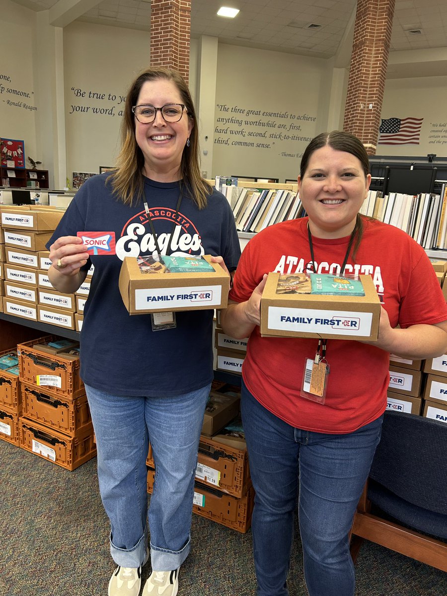 HumbleISD_AHS's tweet photo. Thank you to our Red Apple Award-winning AHS PTO and community partner @FamilyFirst_ER for celebrating Teacher Appreciation Week with us! Special shoutout to Adam Bowling, a Top Ten Humble ISD Teacher of the Year Finalist! @HumbleISD @HumbleISDEngage #GoBeyond #The🅰️Way! https://t.co/b68NBYrABM