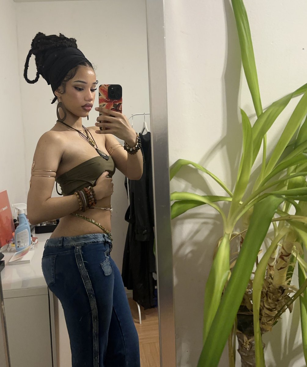 venus☆ (@venusensei) on Twitter photo 