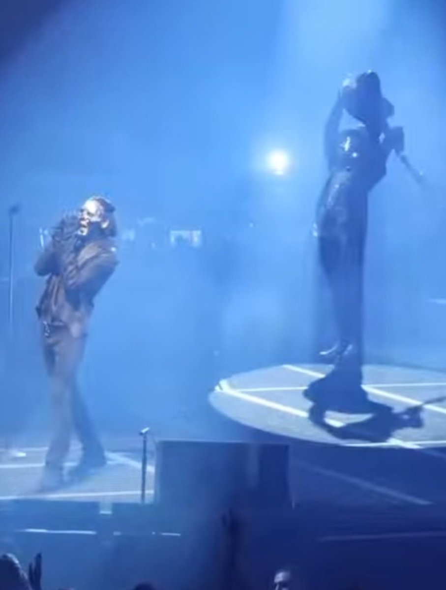 PapaVPerpetua's tweet image. papa WATCH OUT HES GONNA HIT YOU PAPA PAP