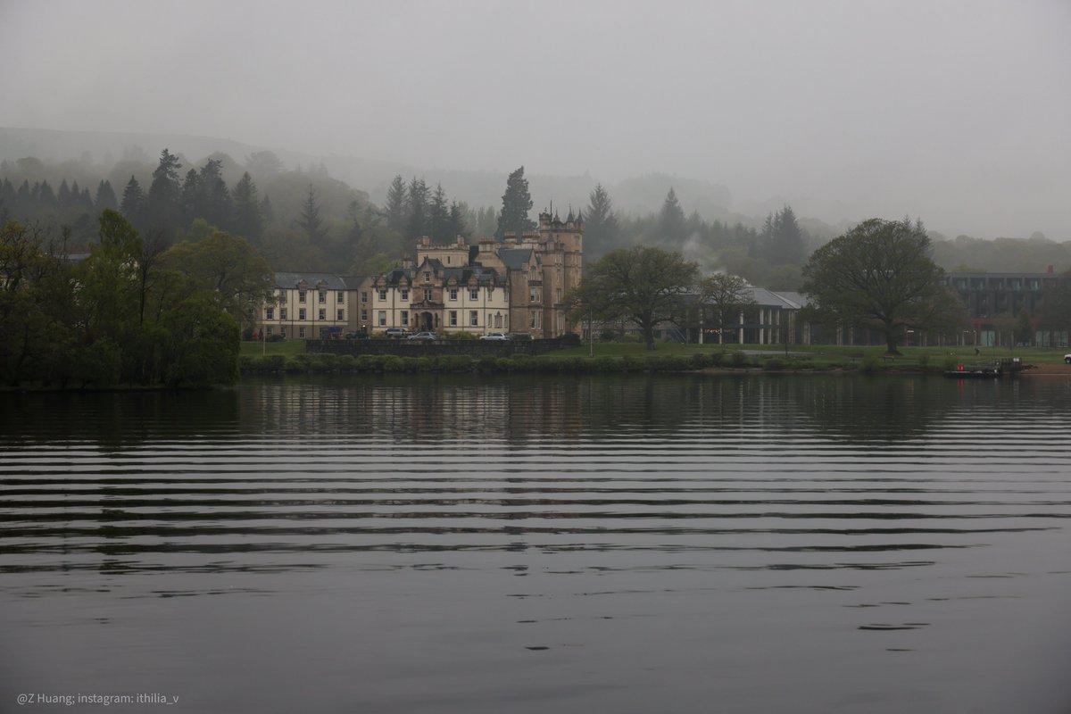 Stirling Castle and Loch Lomond day tour. The landscapes of Scottland are stunning and poetry-inspiring.
Something eerie about a misty lake.
Definitely had an authentic experience with Scottish weather.
