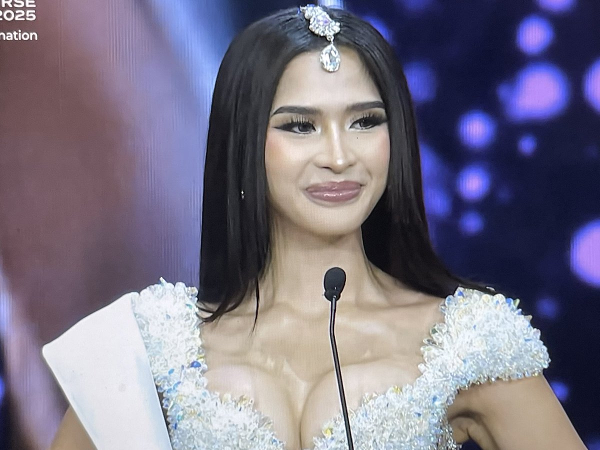 LAINELAVIGNE's tweet photo. Whatever happens. Yllana, you are my Miss Universe! What a phenomenal lady , you are a legend. ✨🇵🇭👑 #MissUniversePhilippines2025 https://t.co/OjMlvRiL9L