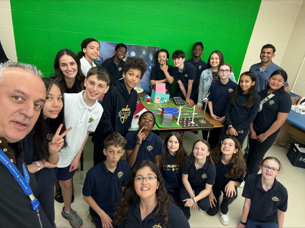 📣 🚨 Teachers! Bring engineering to your classroom AND win a $200 mini grant! Sign up for the free Engineer in Residence program by May 14 to enter. Hands-on, real-world STEM learning starts here 👉 EIR.ca
#STEM #Education #EIRProgram #CDNed #Engineering