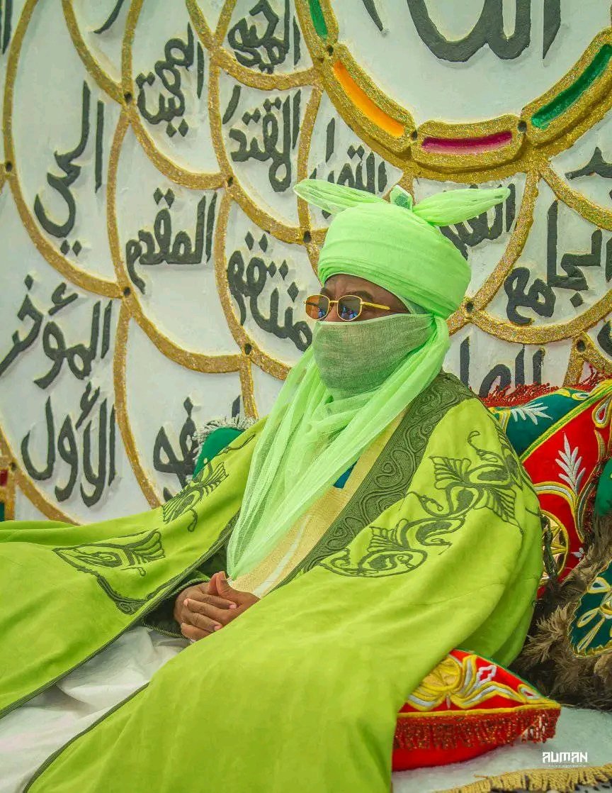 MAI MARTABA SARKIN KANO ALH AMINU ADO BAYERO,YAYI NADIN GALADIMAN KANO ALH SUNUSI ADO BAYERO SABON GALADIMAN KANO.