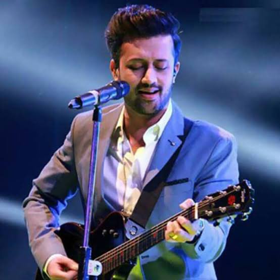 AadeezUpdates's tweet photo. From ‘Woh Lamhe’ to ‘Tera Hone Laga Hoon’ — Atif Aslam shaped an era of Indian music. We request @GoI_MeitY to reconsider. 
UNRESTRICT ATIF ASLAM
#AtifAslam https://t.co/PAEN9fj2hd