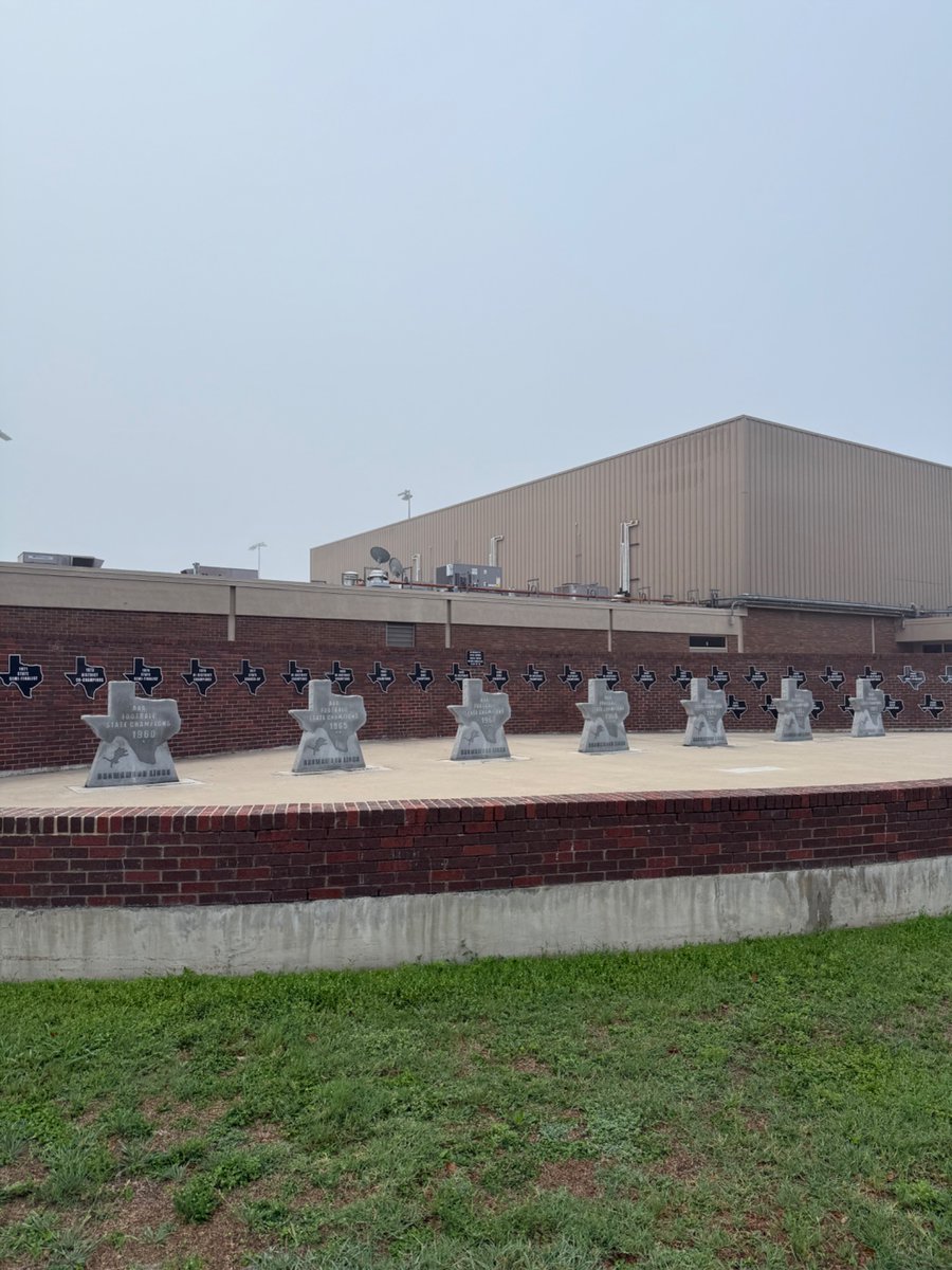 Coach Gipson tweet media