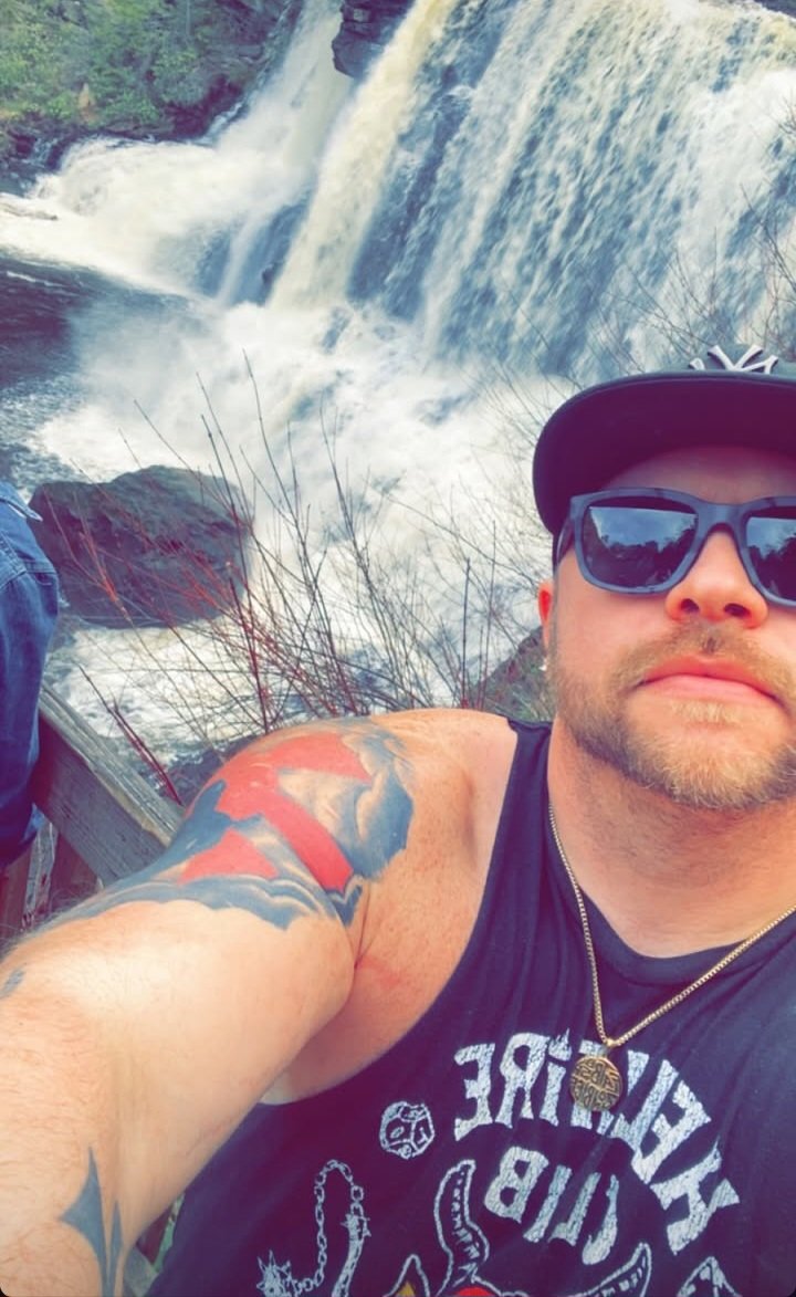 d3v0313's tweet image. Beautiful waterfall along this hike today. 

#PMLL #elCucuy