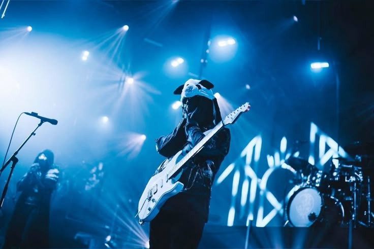 ivmisser's tweet image. Some of my fav photos of ivy, esp the panda hat one, he deleted from his ig 🥲