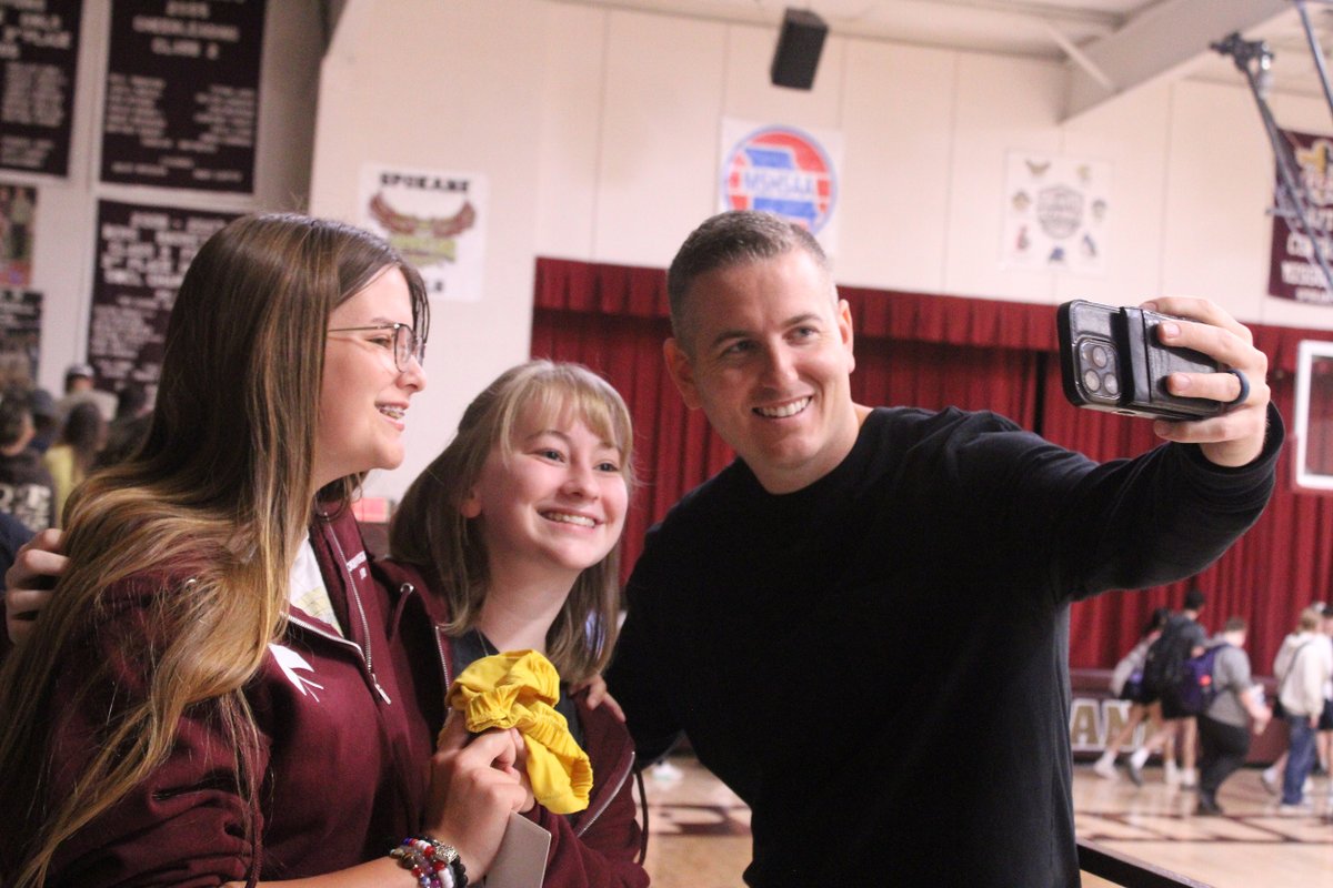 🎤Speaking Tip 🎤

You never know who will resonate with your story!

As a speaker, it’s your job to show up, bring your best, and simply be YOU!

Someone out there needs to hear the message—just the way only you can deliver it.

Go crush it!