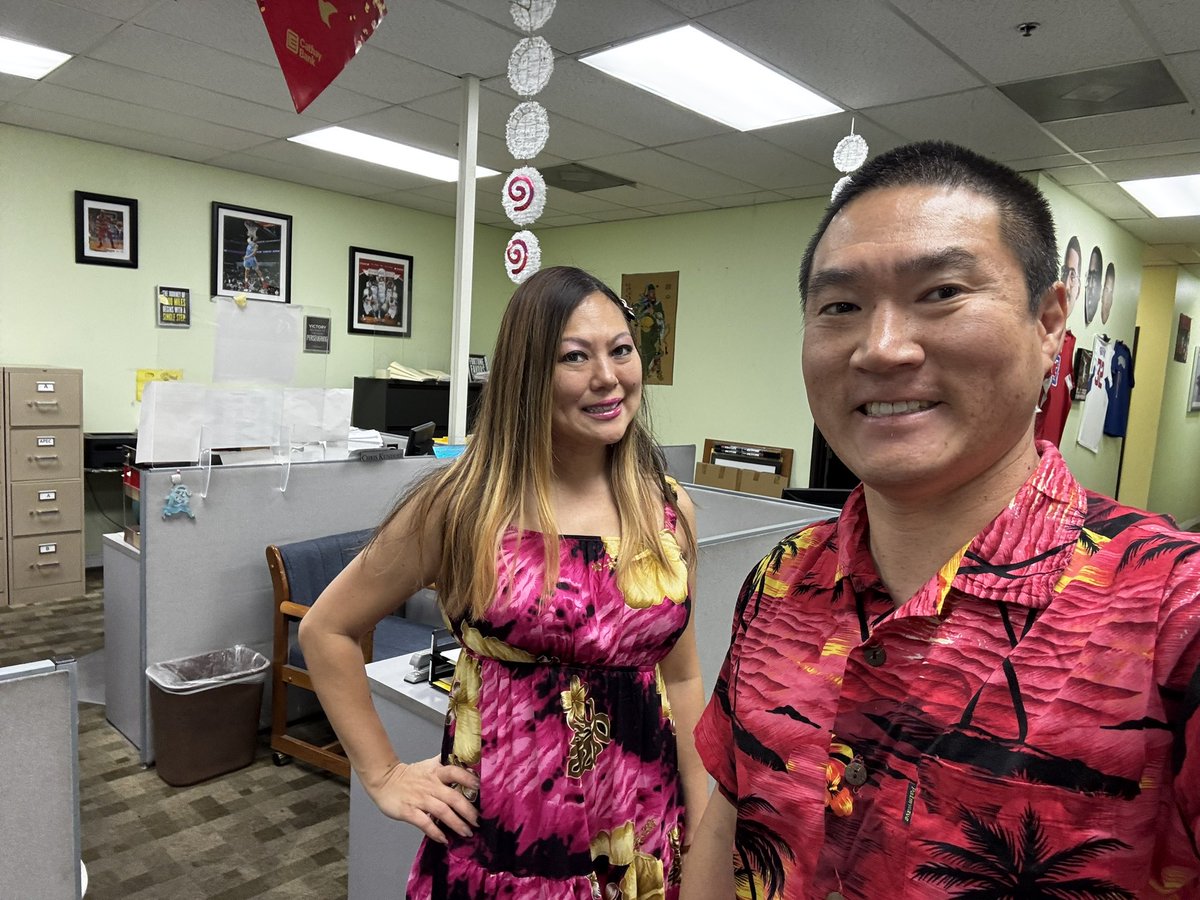 Wishing a happy birthday to this weirdo I met in Nigeria over 40 years ago. <a href="/clipsgirl/">Clips girl</a> #ClipperNation #ClipsIn7