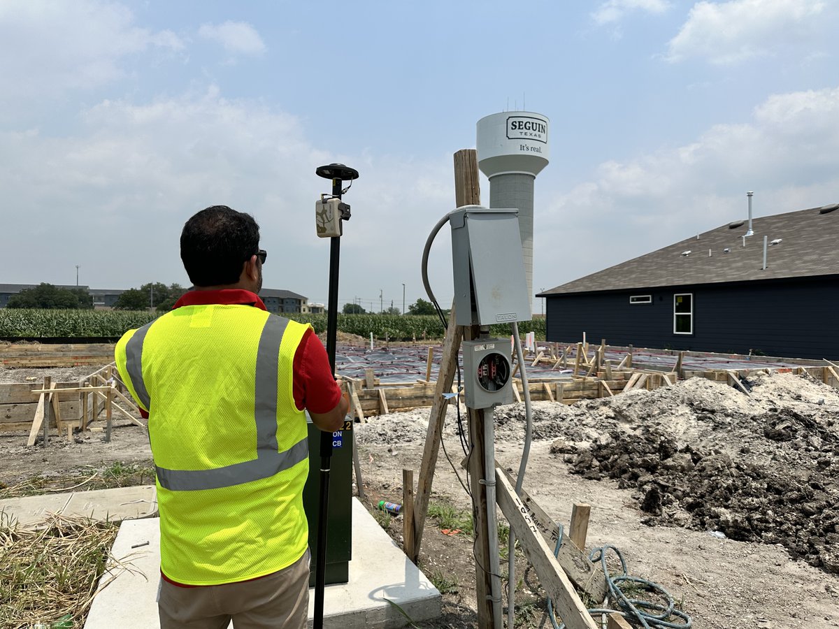 Did you see the new edition of <a href="/ArcNewsMagazine/">ArcNews</a>? Eos was excited to see the #GNSS work of the City of Seguin, Texas, featured! Learn how their team is turning high-accuracy data collection into a win for internal and external stakeholders.

ow.ly/hmCX50VJMMj <a href="/SeguinCityHall/">Seguin Texas</a>