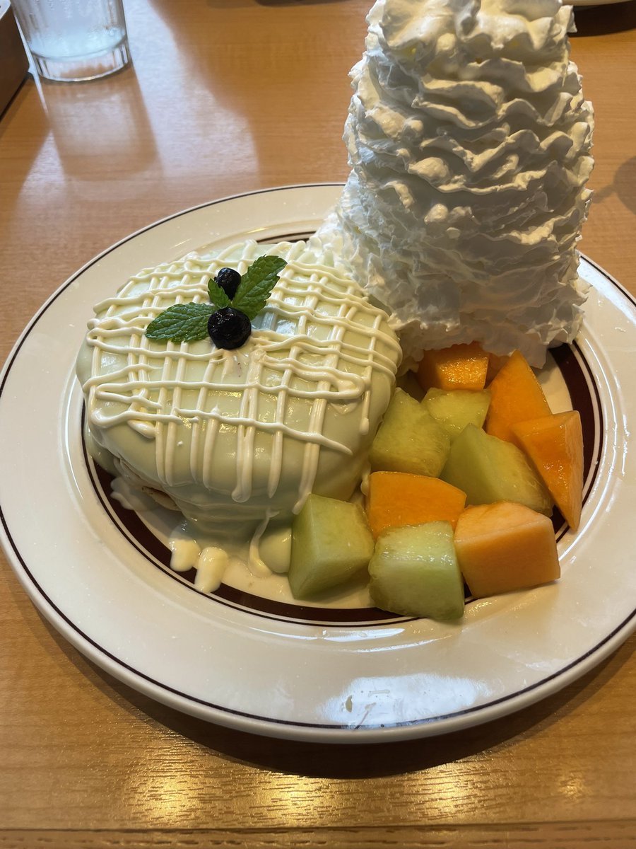 高カロリーなご飯とか甘いものうまいご飯食べるのが趣味です
休みの日に気になるご飯屋さんとか甘いもの食いに行ってくれる友達募集