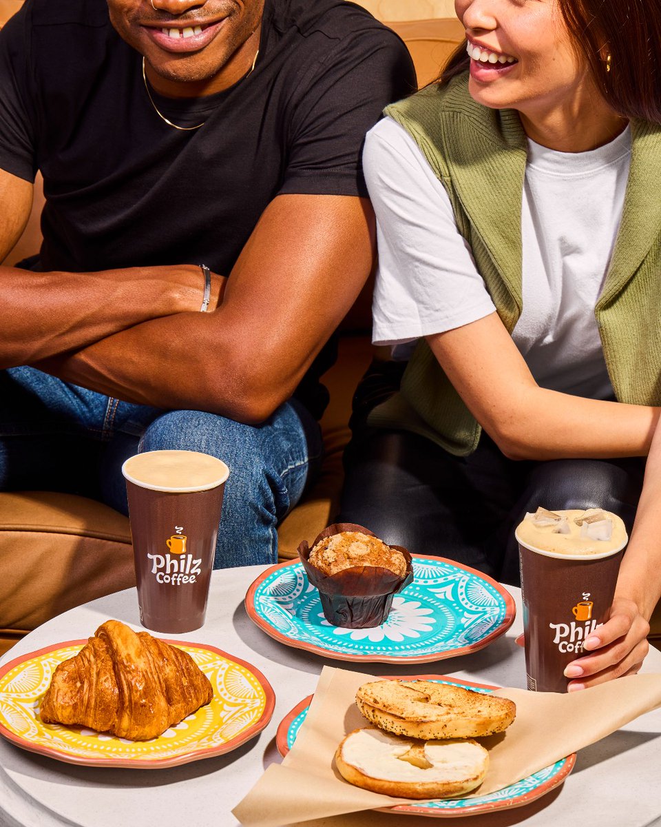 Weekend meet Plans 🤝 

Now through 5/18, use promo code DELISHDUOS for $1 off any food item when you order a specialty drink in the Philz App. 

#coffeedate #weekendplans
More info in bio.
