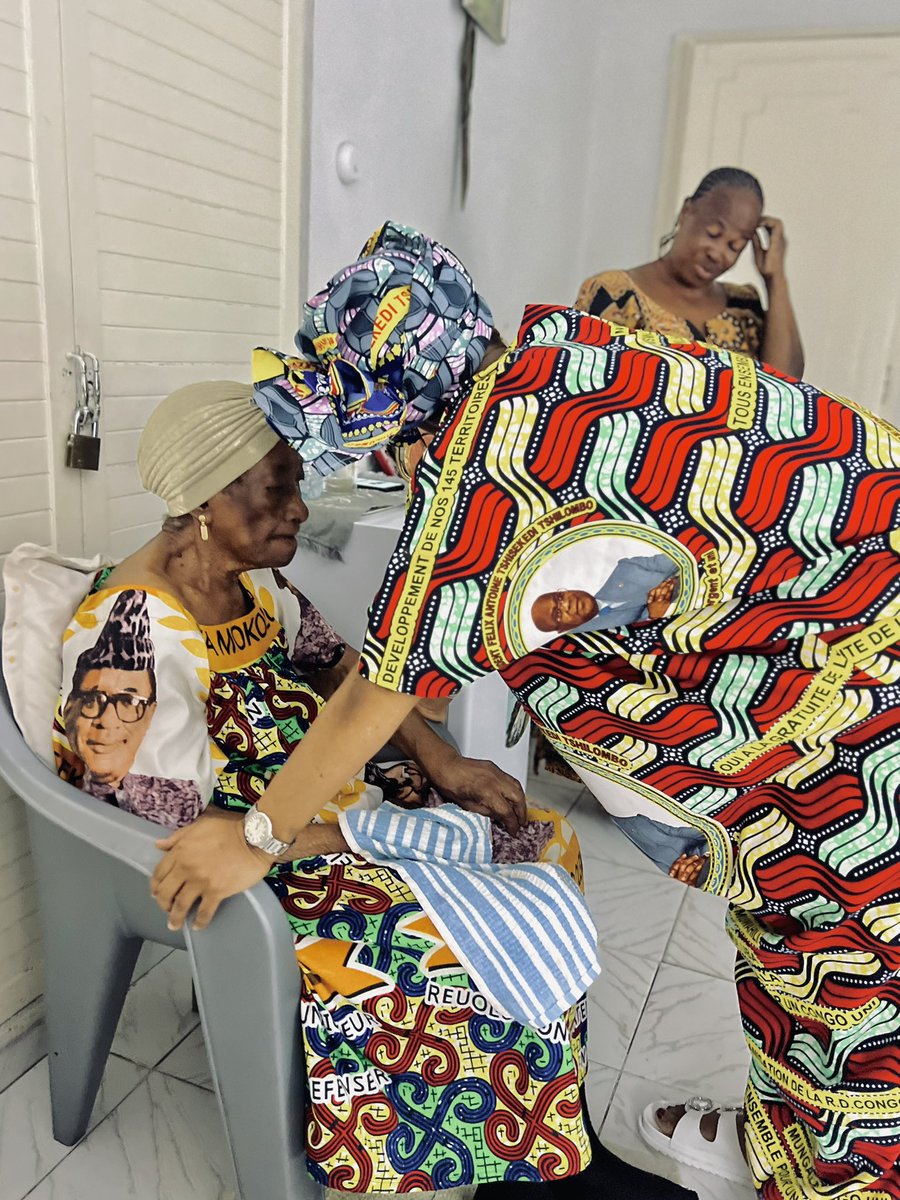 Nous pleurons notre maman Jacqueline Anongo Ebamba Moleka, tout en rendant grâce à Dieu de nous l’avoir laissée jusqu’à cet âge béni de 92 ans.

Repose en paix maman
Nous t’aimerons toujours ! 🙏🏽🕊️🤍