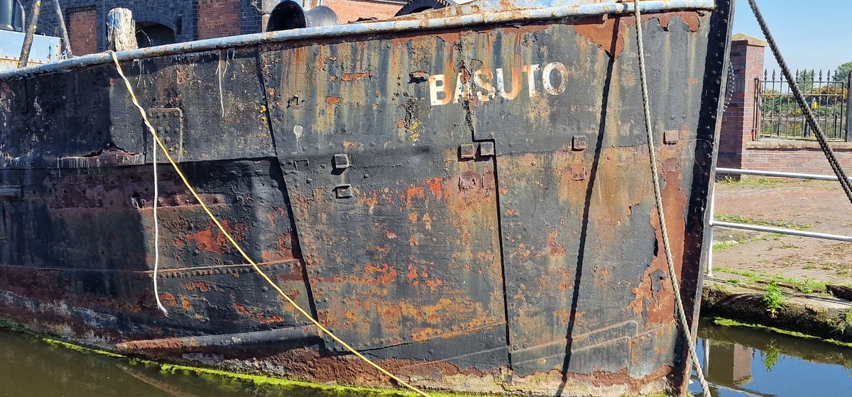 Some more behind the scenes filming <a href="/NWMuseum/">National Waterways Museum</a> yesterday.
<a href="/CanalRiverTrust/">Canal & River Trust</a> <a href="/CRTBoating/">Canal & River Trust Boating</a> <a href="/CRTNorthWest/">Canal & River Trust North West</a> <a href="/towpathtalk/">Towpath Talk</a> <a href="/NatHistShips/">National Historic Ships UK</a> <a href="/Narrowboatinfo/">Narrowboat Info</a> <a href="/IWA_UK/">Fund Britain's Waterways</a> <a href="/waterwaysworld/">Waterways World</a> <a href="/Canal_Boat/">Canal Boat</a> <a href="/Weltonmedia/">Welton Media</a>