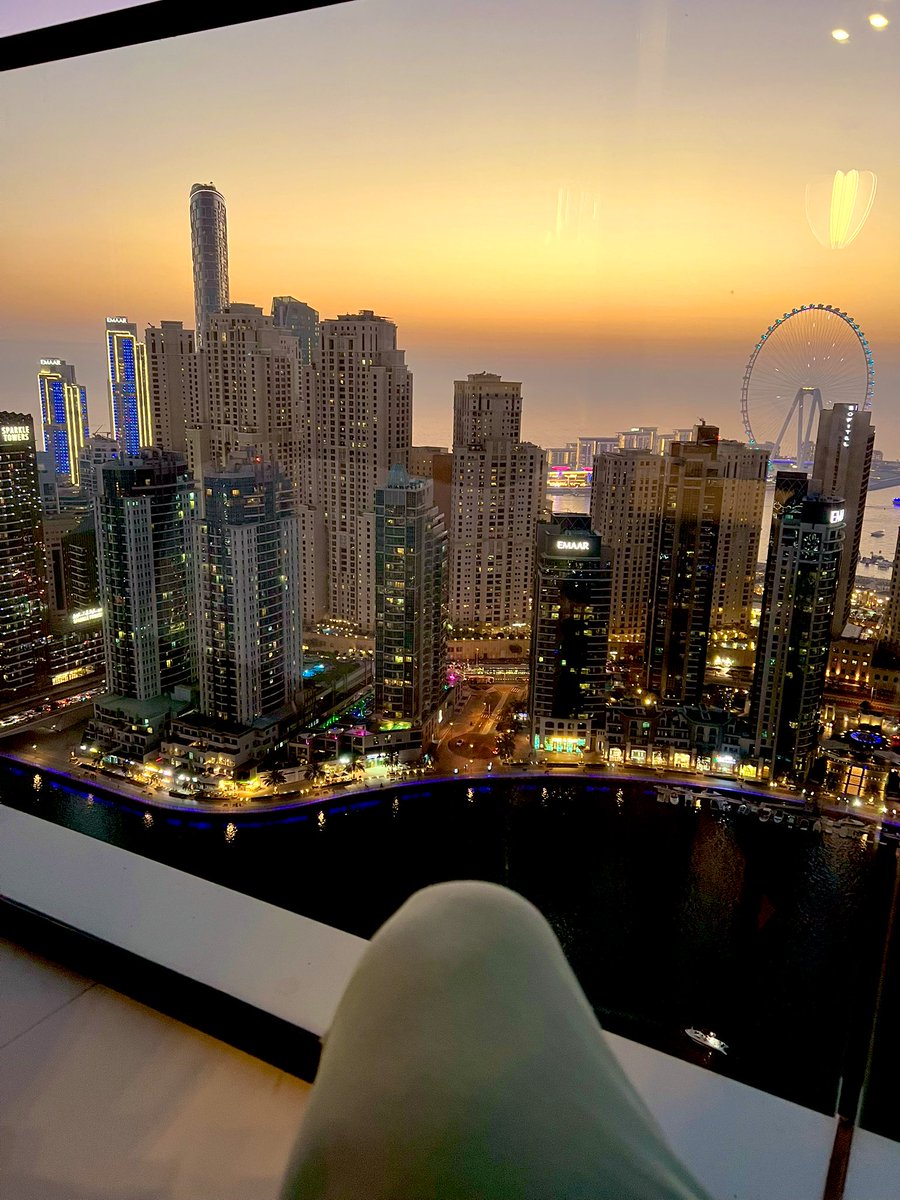 a. goslings tweet media