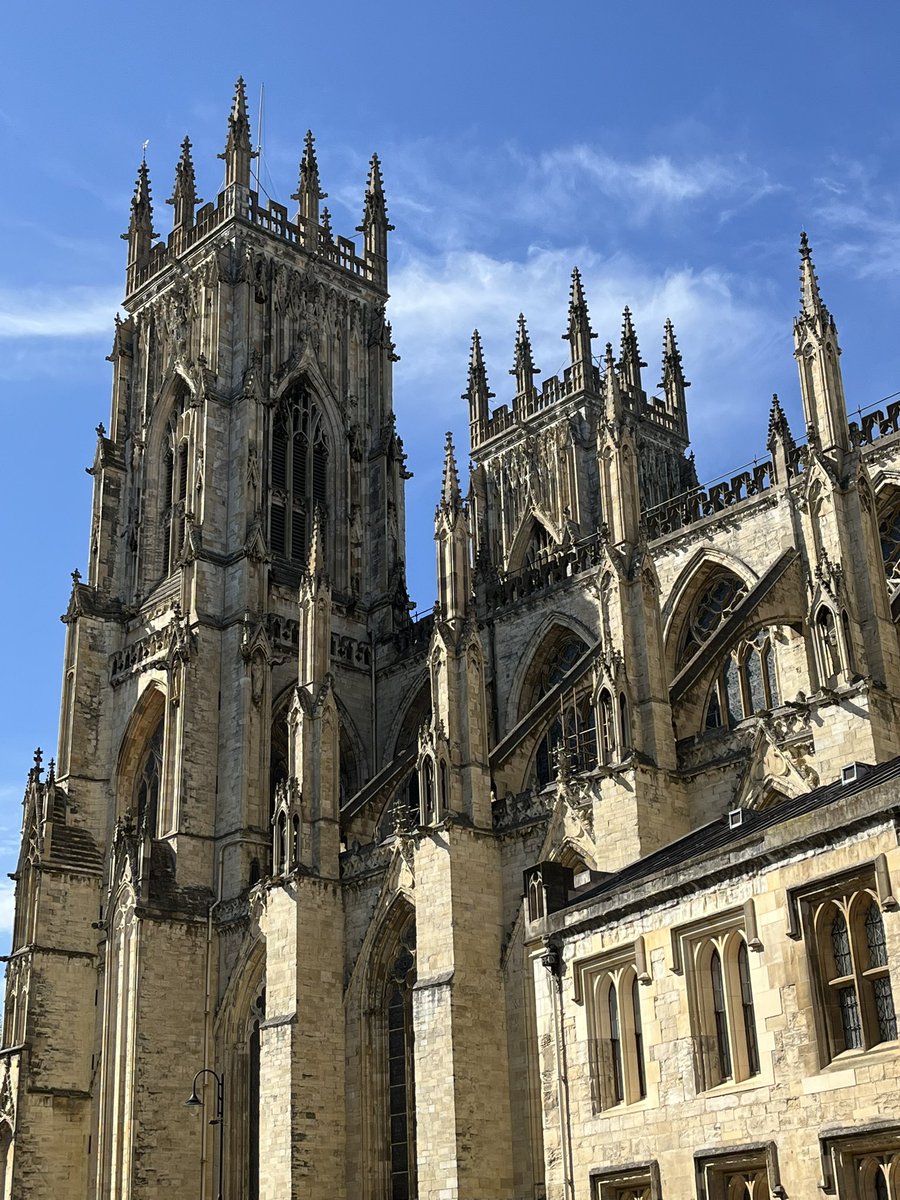 Tracy Borman OBE (@tracyborman) on Twitter photo I started the week in New York and have ended it in old York 🤩Absolutely thrilled to be joining #alisonweirtours for the next few days <a href="/AlisonWeirBooks/">Alison Weir</a> <a href="/NicolaTallis/">Dr Nicola Tallis</a> <a href="/sarahgristwood/">Sarah Gristwood</a> I started the week in New York and have ended it in old York 🤩Absolutely thrilled to be joining #alisonweirtours for the next few days <a href="/AlisonWeirBooks/">Alison Weir</a> <a href="/NicolaTallis/">Dr Nicola Tallis</a> <a href="/sarahgristwood/">Sarah Gristwood</a>