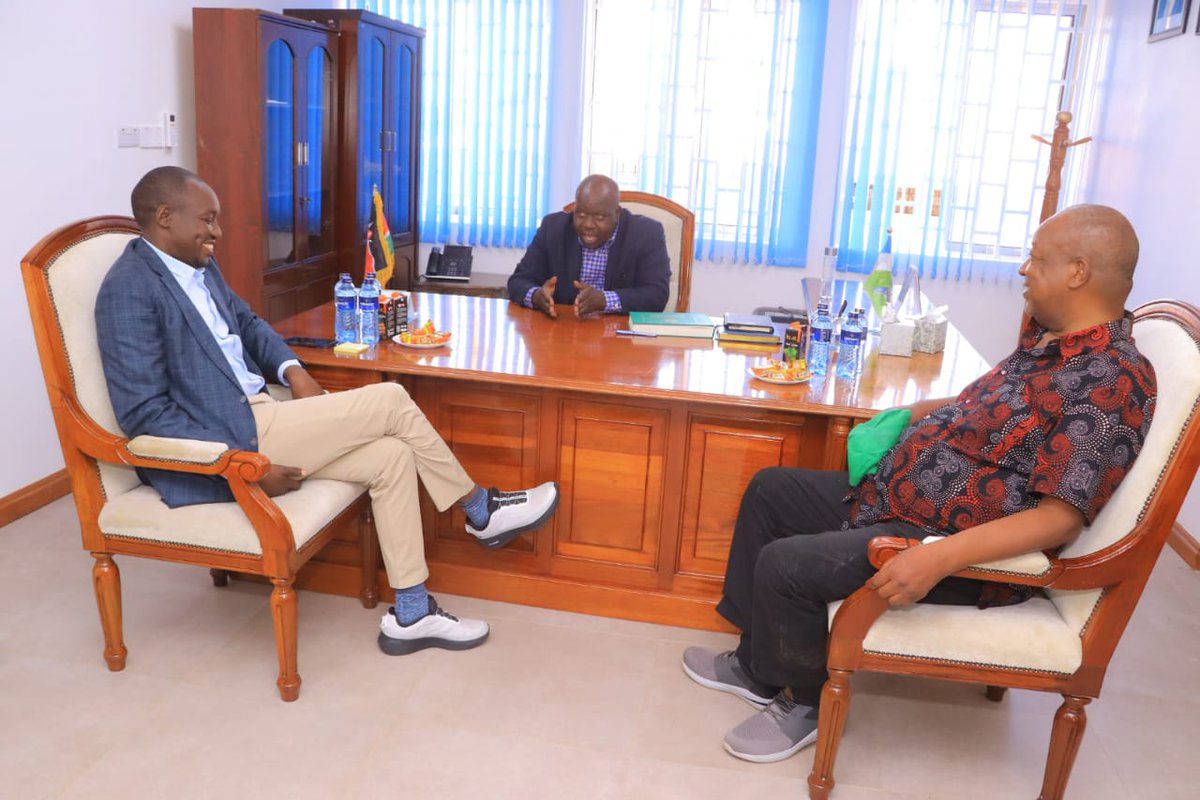 If ODM's deputy party leader Simba Arati backs Matiang'i, Sifuna, and Orenge in openly opposing Ruto, are you still waiting for Raila to declare his support for Dr. Fred Matiang'i as the 6th president? Do the math bwana. 
With Wamunyoro's Mt Kenya and the western Natembeya back !