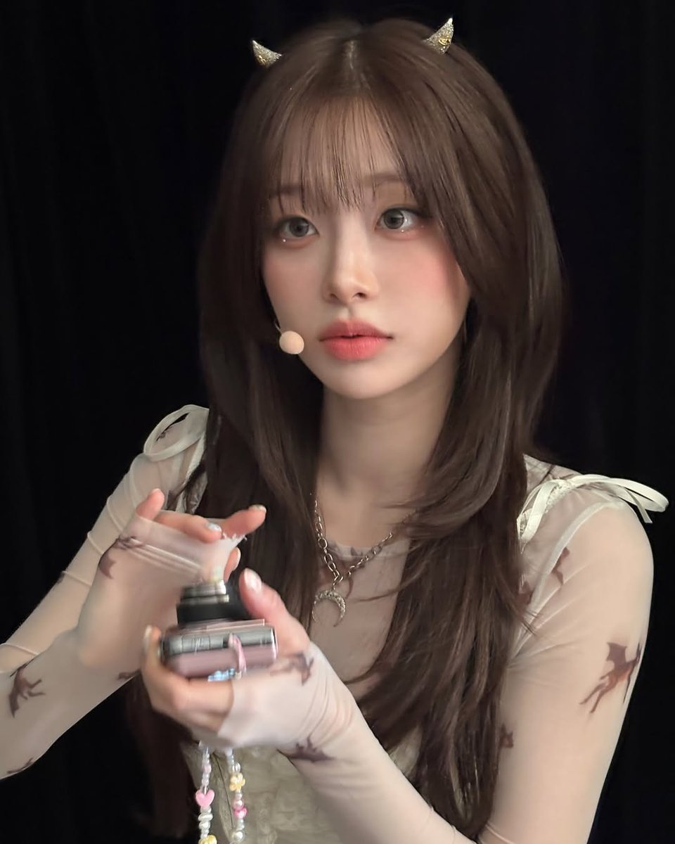 OrbitsBrasil's tweet photo. [📸 • 02.05.25]

Atualização da #Chuu (chuuo3o) no Instagram:

"#diaba😈જ⁀➴"

🎵 Doechii - Anxiety

[1/4]

© orrery_nim
#츄 #Onlycryintherain @chuu_atrp https://t.co/K29EGMBOpK