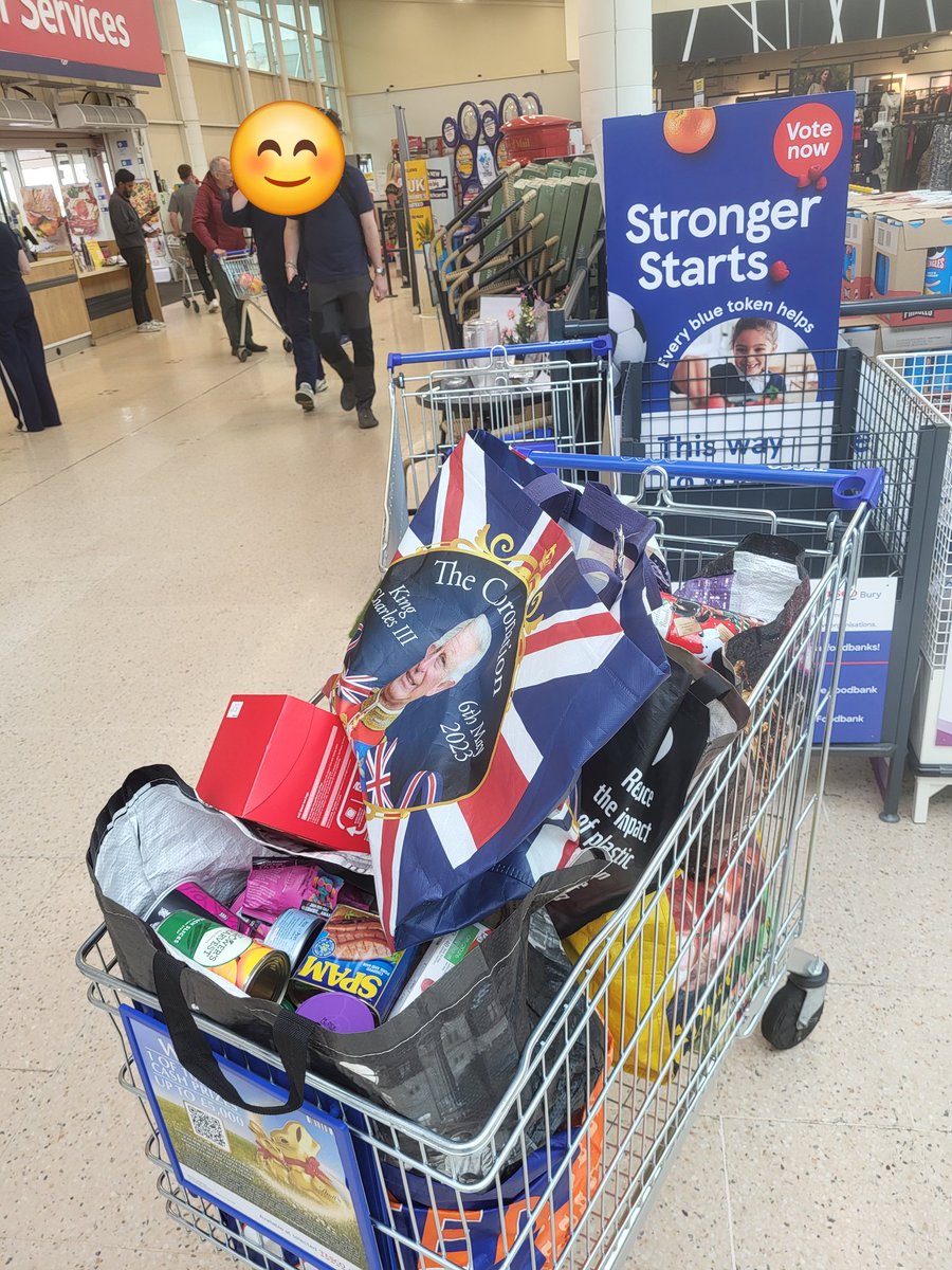 Trinity Foodbank Radcliffe (@trinityfbank) on Twitter photo Thank you again to <a href="/wlhowarth/">Wendy Howarth</a> #tescobury for a fantastic donation from customers to the foodbank donations.We can't thank you all enough for your support 👏 Thank you again to <a href="/wlhowarth/">Wendy Howarth</a> #tescobury for a fantastic donation from customers to the foodbank donations.We can't thank you all enough for your support 👏