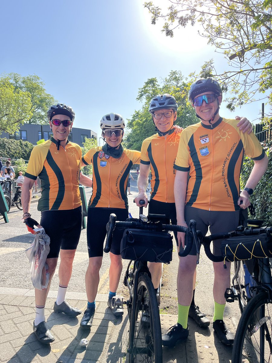 FriendsJohnBall's tweet photo. The John Ball Cycle club set off this morning on their epic journey from London to Paris.

Help fund raise for the school with 

https://t.co/KMWCsCjtI4 https://t.co/6LDhw59gkt