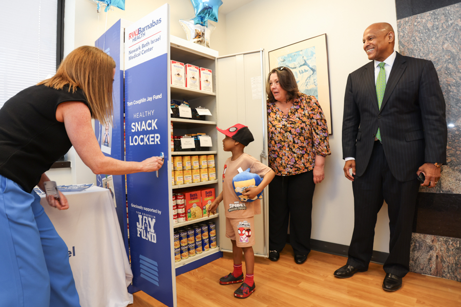 Newark Beth Israel Medical Center (@newark_beth) on Twitter photo Thank you to the @TCJayFund for BEING THERE with your partnership and making our new Food Locker at Children’s Hospital of New Jersey <a href="/Newark_Beth/">Newark Beth Israel Medical Center</a> a reality! Along with non-perishable food donations it will be a vital resource for our patients and their families. Thank you to the @TCJayFund for BEING THERE with your partnership and making our new Food Locker at Children’s Hospital of New Jersey <a href="/Newark_Beth/">Newark Beth Israel Medical Center</a> a reality! Along with non-perishable food donations it will be a vital resource for our patients and their families.