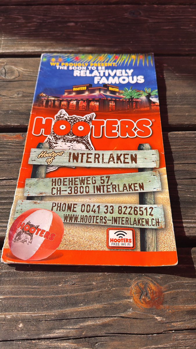 Hooters in interlaken? Lock in #boobs #hoot