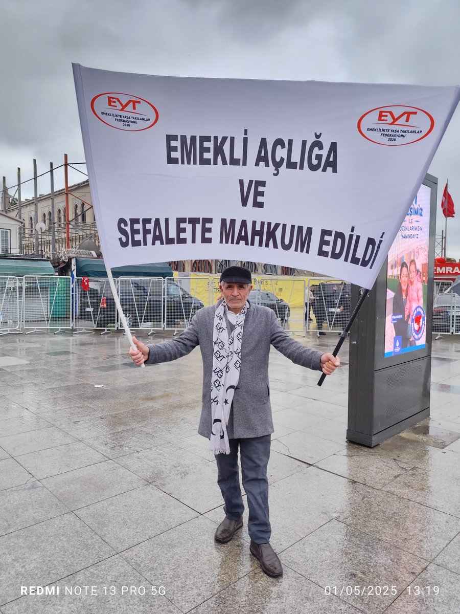 LEVENT ATACAN EYT-EF GEN.BŞK.YARD 💛💙 (@eytleventataca1) on Twitter photo <a href="/selcukktepeli/">Selçuk Tepeli</a> <a href="/nowhaber/">NOW HABER</a> Ülkesine devletine 25-35 yıl arası çalışmış prim ve vergi ödemiş emeklilerin emeğinin karşılığı 14469 TL olmaz ayıptır günahtır insanlık suçudur enekkini maaşının #karşılığıyok
Emekli açlığa sefalete mahkum edildi
<a href="/selcukktepeli/">Selçuk Tepeli</a>
#EmekliyizKölenizDeğil
#5000veKısmiye99öncesi <a href="/selcukktepeli/">Selçuk Tepeli</a> <a href="/nowhaber/">NOW HABER</a> Ülkesine devletine 25-35 yıl arası çalışmış prim ve vergi ödemiş emeklilerin emeğinin karşılığı 14469 TL olmaz ayıptır günahtır insanlık suçudur enekkini maaşının #karşılığıyok
Emekli açlığa sefalete mahkum edildi
<a href="/selcukktepeli/">Selçuk Tepeli</a>
#EmekliyizKölenizDeğil
#5000veKısmiye99öncesi