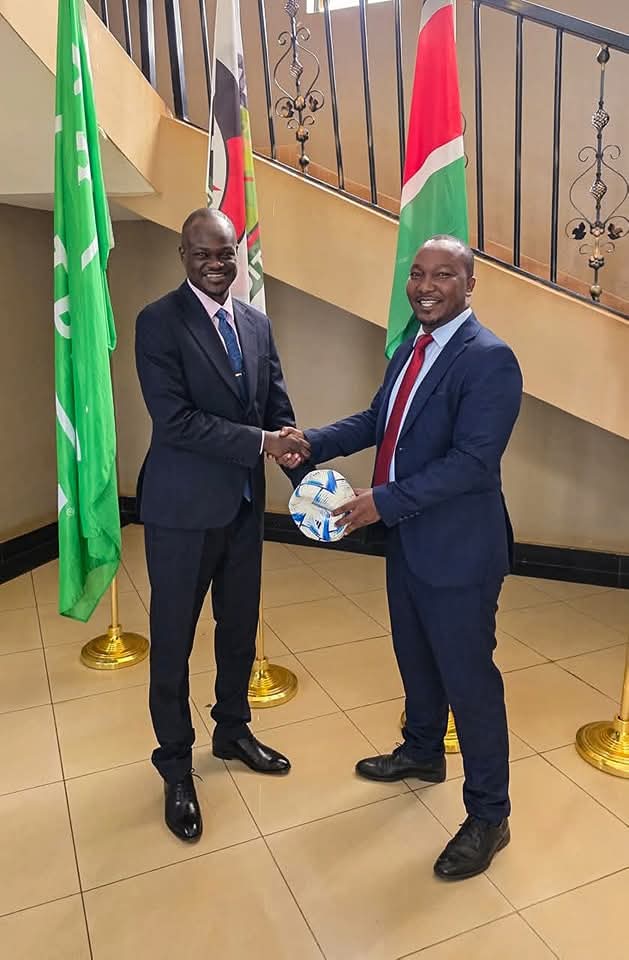 Meru_county's tweet image. The status of Kinoru Stadium was also reviewed. Hon. Murega &amp;amp; Sports Kenya inspected the facility &amp;amp; addressed pending issues. H.E. Gov. Mutuma M’Ethingia is personally pushing for its handover to the county for full operationalization.
#StadiumDevelopment
#BuildingMeruTogether