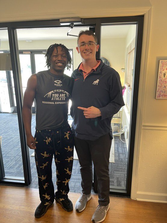 David Green (@david_green5) on Twitter photo Thanks for stopping by and talking to me. Greatly appreciated
<a href="/_CoachCat/">Blake Catlett</a> <a href="/BBSfootball/">BBS Football</a> <a href="/BBSBucs/">BBS Athletics</a> <a href="/cfantastic0101/">Charles Fant</a> <a href="/CSmithScout/">Chris Smith</a> Thanks for stopping by and talking to me. Greatly appreciated
<a href="/_CoachCat/">Blake Catlett</a> <a href="/BBSfootball/">BBS Football</a> <a href="/BBSBucs/">BBS Athletics</a> <a href="/cfantastic0101/">Charles Fant</a> <a href="/CSmithScout/">Chris Smith</a>