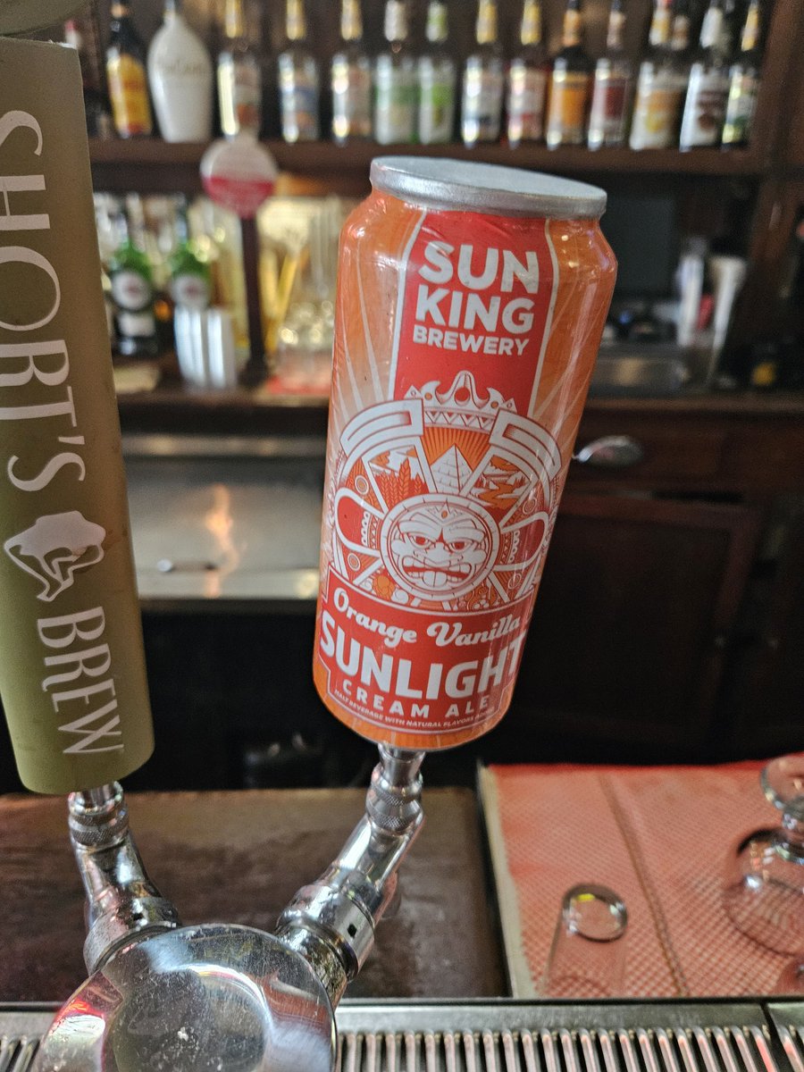 On tap now: <a href="/SunKingBrewing/">Sun King Brewery</a> Orange Vanilla Sunlight,  <a href="/GLBC_Cleveland/">Great Lakes Brewing Co.</a> Return of the Lake Erie Monster,  <a href="/3floyds/">3 Floyds Brewing</a> Battlemage,  <a href="/CiderboysCider/">Ciderboys</a> Kiwi Strawberry , <a href="/WeihenstephanUS/">Weihenstephan USA</a> Hefeweissbier Dunkel! <a href="/EvvBeerClub/">𝔼𝕧𝕒𝕟𝕤𝕧𝕚𝕝𝕝𝕖 𝔹𝕖𝕖𝕣 ℂ𝕝𝕦𝕓</a> <a href="/Evillebeerrep/">EvilleHemp</a> <a href="/IndianaOnTap/">IndianaOnTap.com</a>