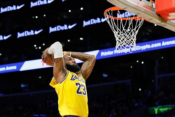 shendy456's tweet photo. LeBron's 2025 team playoff rankings 

1st in PER
1st in BPM
1st in RPG
1st in SPG
1st in BPG
2nd in PPG
2nd in APG

Let's not forget he's 40 years old, in his 22nd season, and has logged 70k NBA minutes.

Yeah, he's the GOAT.

End.
Of.
Story. https://t.co/JHtjDMtGCe