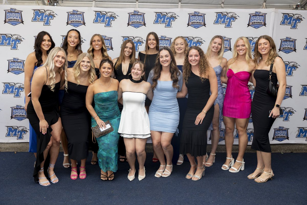 Court queens turned blue carpet ready 👑

#BLUEnited | #RCA2025