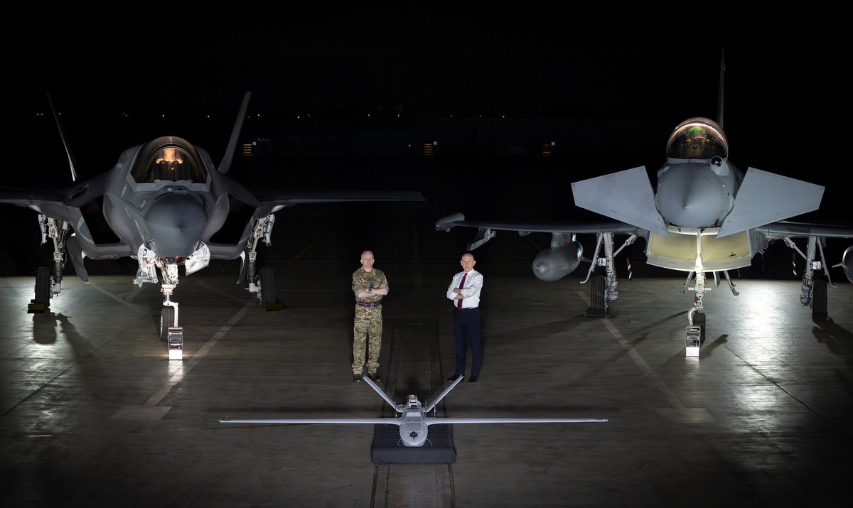 StormShroud is here!

We’re proud to be working with <a href="/TEKEVER/">TEKEVER</a> and <a href="/Leonardo_UK/">Leonardo in the UK 🇬🇧</a> to deliver electronic warfare drones that will provide an extra dimension to the <a href="/RoyalAirForce/">Royal Air Force</a>’s warfighting capability.

Read more: des.mod.uk/stormshroud-el…