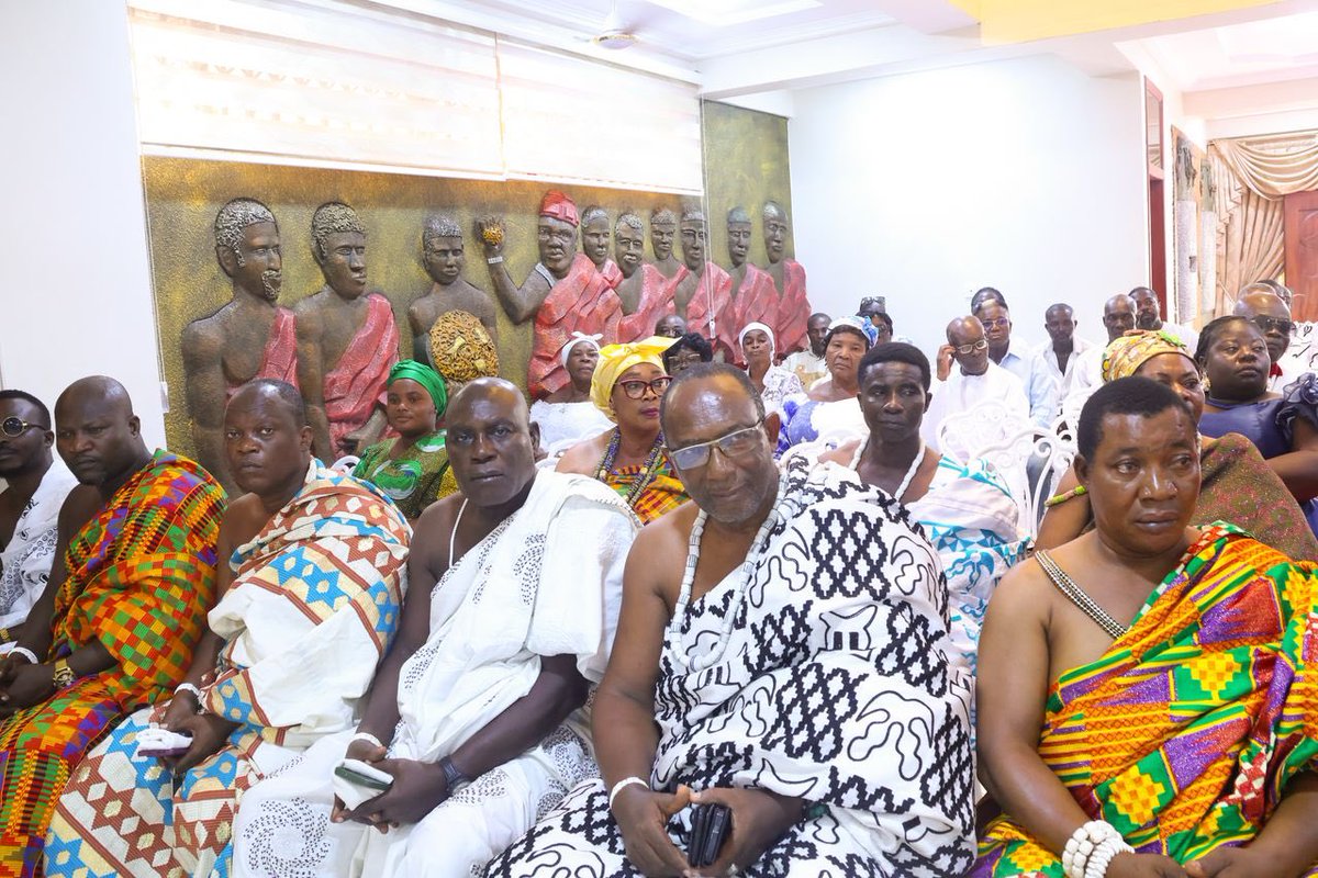 Oyewaladɔɔn (thank you) to the Gbese Mantse &amp; the good people of Gbese!

Humbled to be honored by you for contributing to peaceful elections. The honor belongs to the people &amp; institutions of Ghana. A testament to what can be achieved when we work together.

#Homowo2025