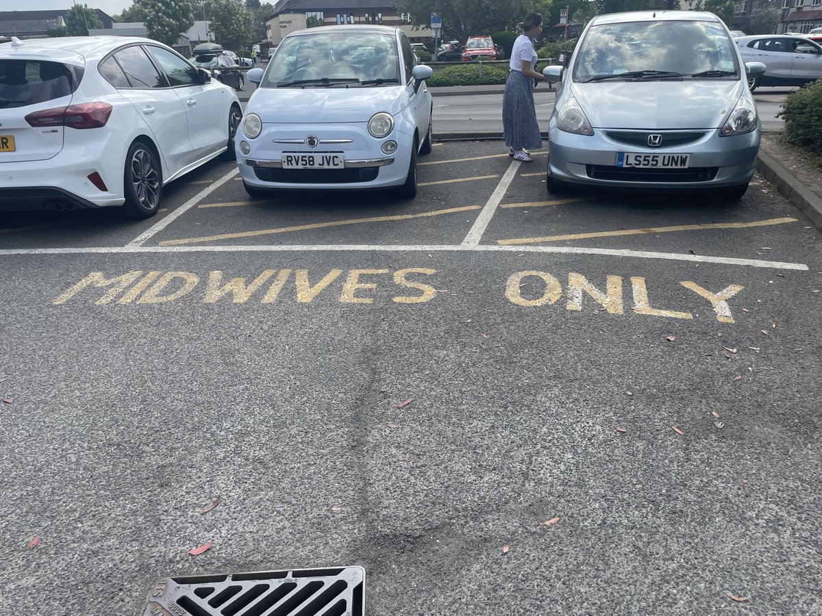 Janet Fyle MBE (@consideredview) on Twitter photo Visited thisTrust today & happy that <a href="/MidwivesRCM/">Royal College of Midwives 💙</a> have allocated parking space, albeit a few But was told that they pay to park. Just imagine #midwives having to pay to park when they are on a12 or 8 hour shift in the face of cost of living crisis, even at £1/hour #cruel Visited thisTrust today & happy that <a href="/MidwivesRCM/">Royal College of Midwives 💙</a> have allocated parking space, albeit a few But was told that they pay to park. Just imagine #midwives having to pay to park when they are on a12 or 8 hour shift in the face of cost of living crisis, even at £1/hour #cruel