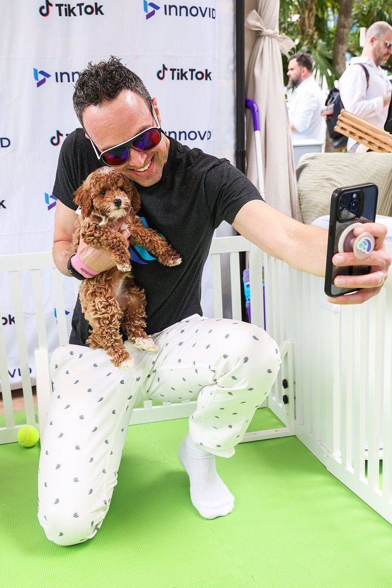 innovid's tweet image. Innovid, and TikTok, and puppies, oh my!
Had an im-paws-ibly good time at #POSSIBLE2025 with @TikTokBusiness cuddling with adoptable pups and networking with leaders across the industry! 🐾 Thanks to everyone who came out to play. 🐶 #AdTech #PuppyPlaytime
