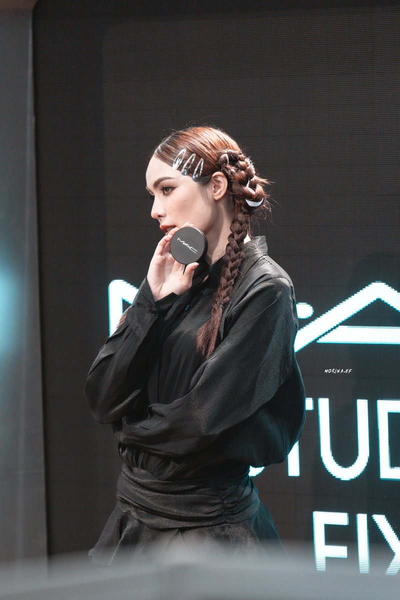 morina_ef's tweet image. 𝐘𝐨𝐮 𝐥𝐨𝐨𝐤 𝐟𝐚𝐧𝐭𝐚𝐬𝐭𝐢𝐜. ✨🖤

CL X NEW MAC STUDIO FIX
#MACxCharlotteAustin
#FIXผิวใหม่ให้MACเสิร์ฟ
#MACSTUDIOFIX
#ชาล็อตออสติน #CharlotteAustin
@itscharlotty