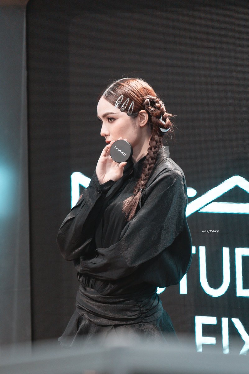 morina_ef's tweet image. 𝐘𝐨𝐮 𝐥𝐨𝐨𝐤 𝐟𝐚𝐧𝐭𝐚𝐬𝐭𝐢𝐜. ✨🖤

CL X NEW MAC STUDIO FIX
#MACxCharlotteAustin
#FIXผิวใหม่ให้MACเสิร์ฟ
#MACSTUDIOFIX
#ชาล็อตออสติน #CharlotteAustin
@itscharlotty