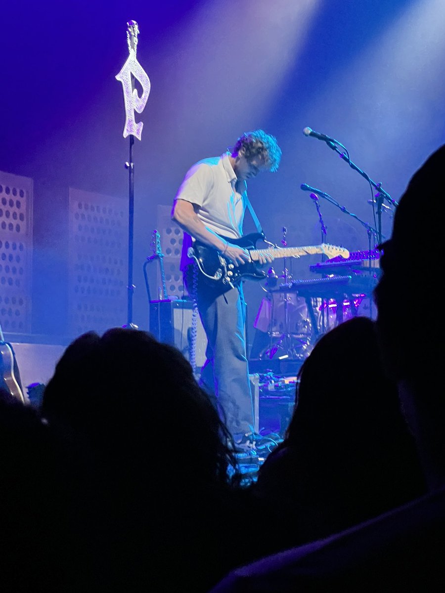 ASocialCasulty's tweet photo. Some of my favorite photos I took last night. Yes, I was close to the stage for post animal but people shoved in front of me as they were setting the stage for djo and I felt crowded so I moved back before he went on. Side note, went for djo and fell in love with Matt in the end https://t.co/GEM2EBGsEK