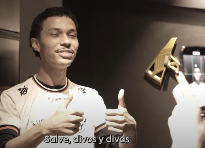 FXW7M Fuuu (@fuuulol2) on Twitter photo 