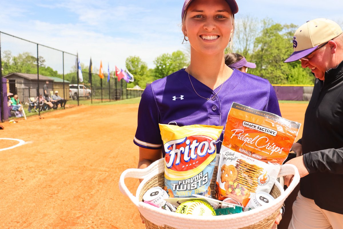 Lots of love for our lone senior, Hannah Wilson🫶🏼💜🐅

#ysr | #weoverme