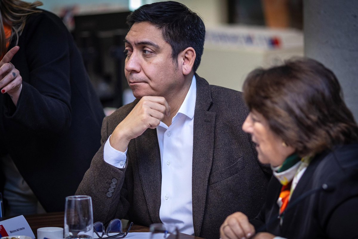 🔵Estado de Precaución para la Región de Magallanes y la Antártica Chilena por alerta de tsunami.

El ministro Álvaro Elizalde encabezó #Cogrid nacional en <a href="/Senapred/">SENAPRED</a> para revisar las medidas para abordar la emergencia en la zona.