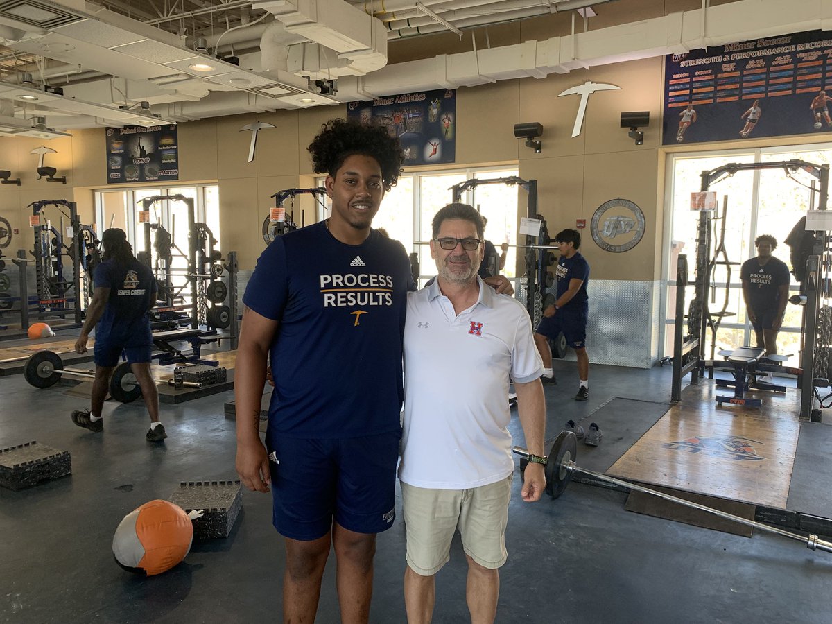 John Hernandez tweet media