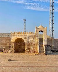 GualAbaMitin's tweet photo. #AlSahabaMosque | #FirstMosque | #Massawa | #Eritrea 🇪🇷💫is not only the cradle of civilization—she is the mother of both faiths: Christianity & Islam.
A land of sanctuary, peace, & spiritual crossroads.
Did you know? The first mosque in Africa, & the oldest outside the Arabian Peninsula, was built in Massawa, Eritrea.
Built by the companions of Prophet Muhammad (PBUH) who fled persecution in Mecca and found refuge across the Red Sea, this sacred site stands as a living testament to Eritrea’s legacy.
#Eritrea #Massawa #AlSahabaMosque #FirstMosque #Africa #Faith #Peace #Love #Christianity #Islam #HornOfAfrica #Heritage #UnityInDiversity
