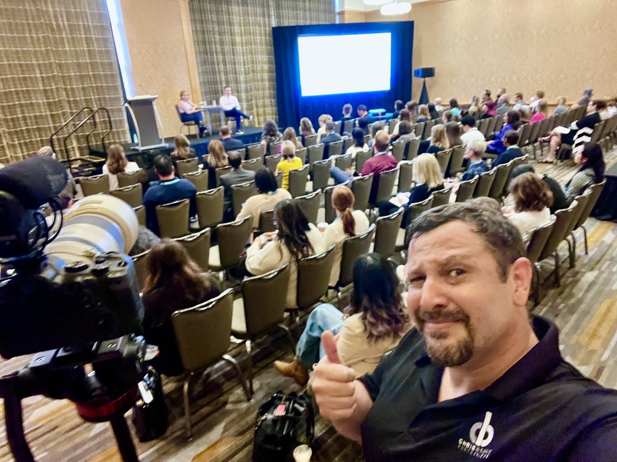 ChrisBrakePhoto's tweet photo. Just another day in the office. #conference #videography #forma #sandiego #grindin #cantstopwontstop https://t.co/urFDZsn0iZ