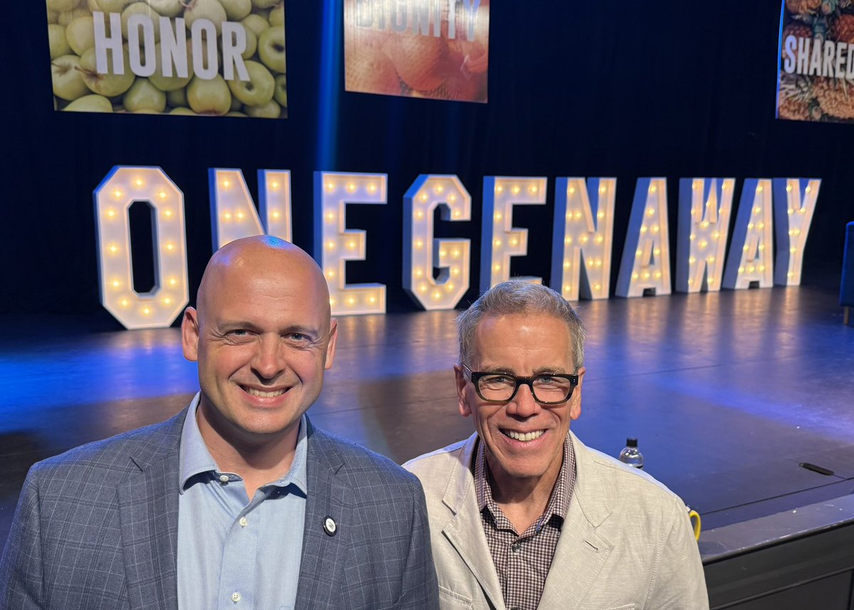 LeeReevesTN's tweet photo. Grateful for the @OneGenAway breakfast this morning - it was a powerful reminder of what makes our community strong: faith, service, and neighbors caring for neighbors. Thank you Chris & Elaine Whitney - and every volunteer - for the efforts to end hunger and uplift lives! #D65 https://t.co/gDrV0yLgEc